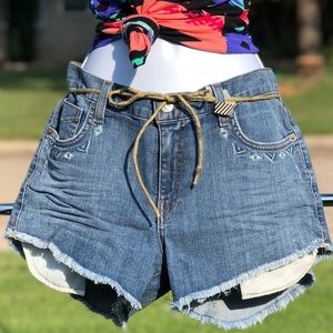 Vans women’s size 13 shorts. Brand new!